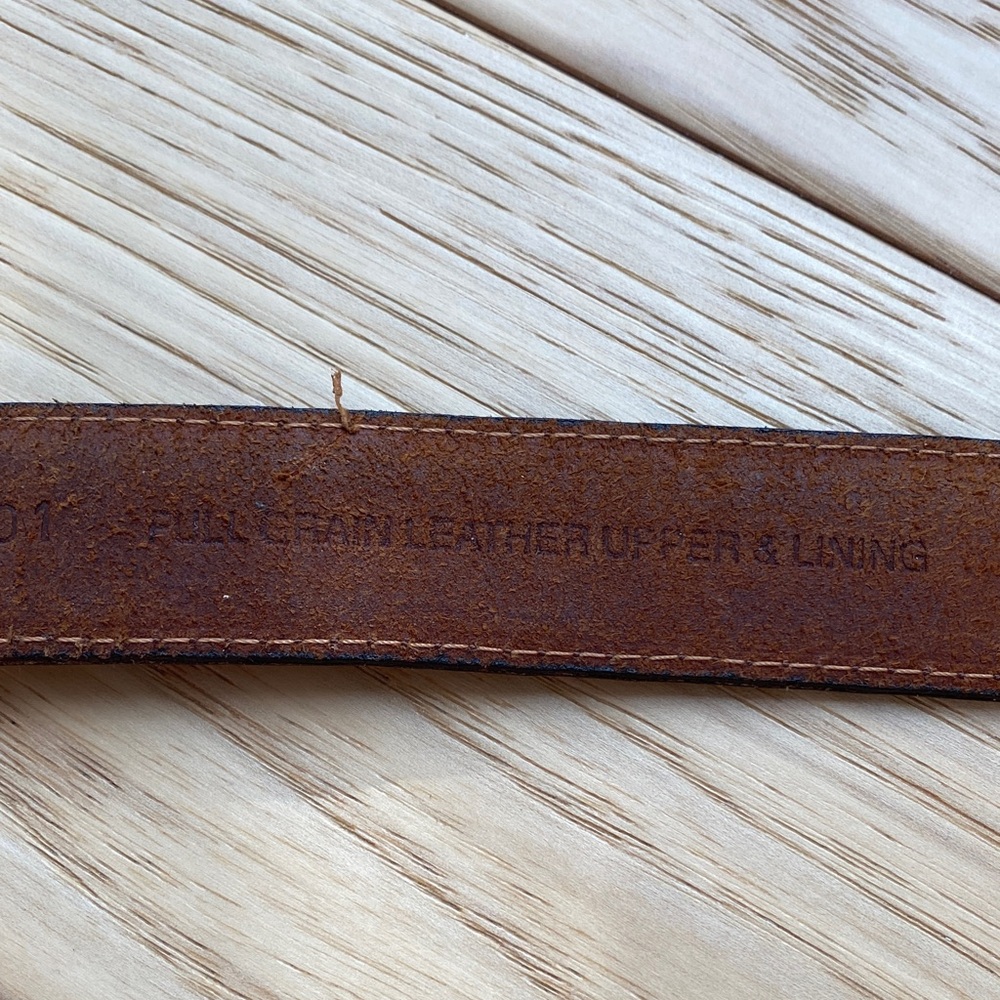 Elegant Tan Leather Belt for Men - Picture 4 of 5